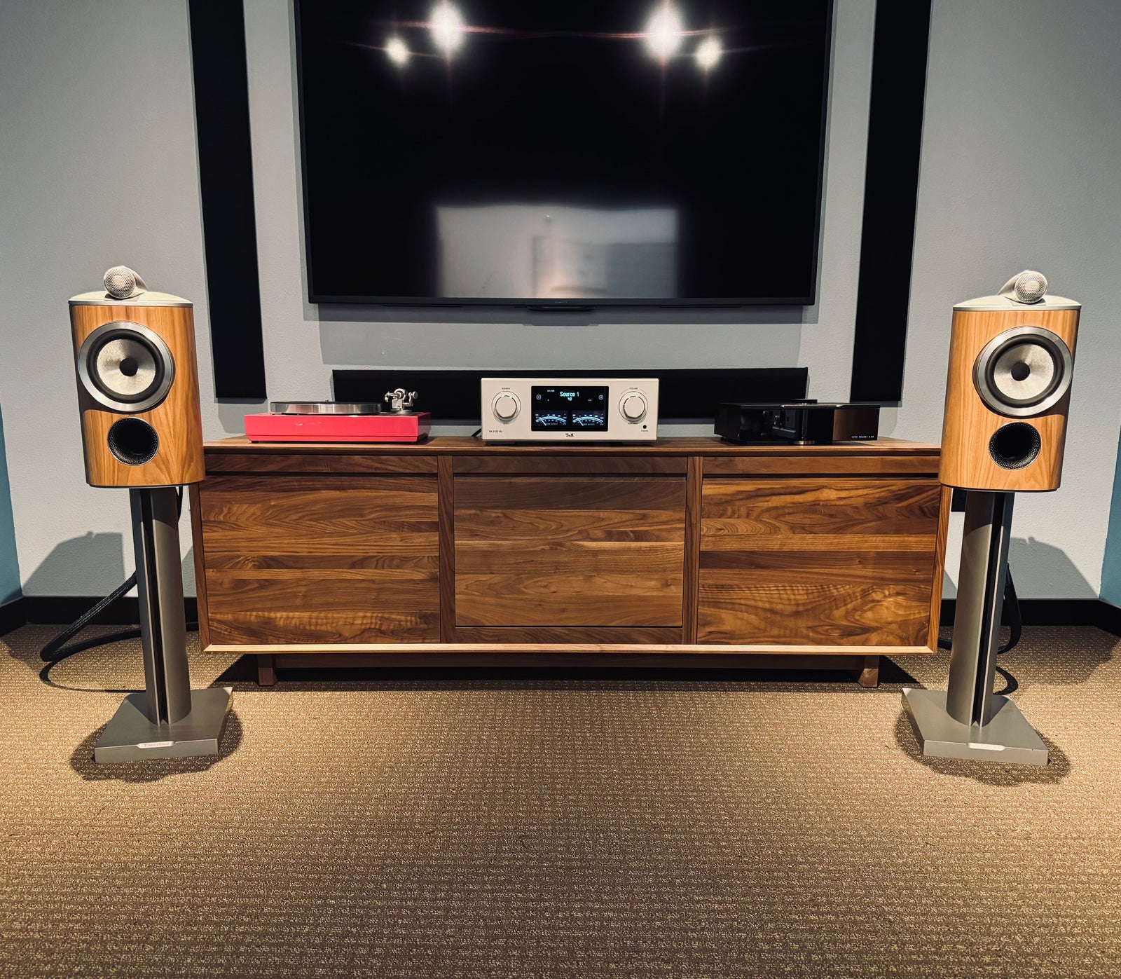 Saturday Session with Bowers & Wilkins, Linn, T+A, and AQ Mythical Creatures