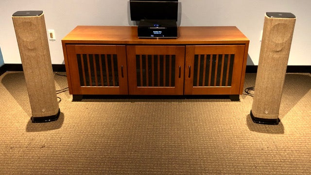 Featured System - Linn Selekt with Linn 520 powered Speakers