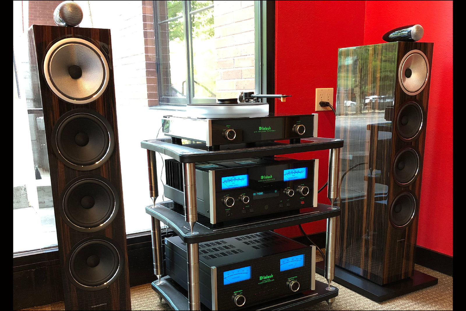 Pearl Audio Welcomes Bowers & Wilkins