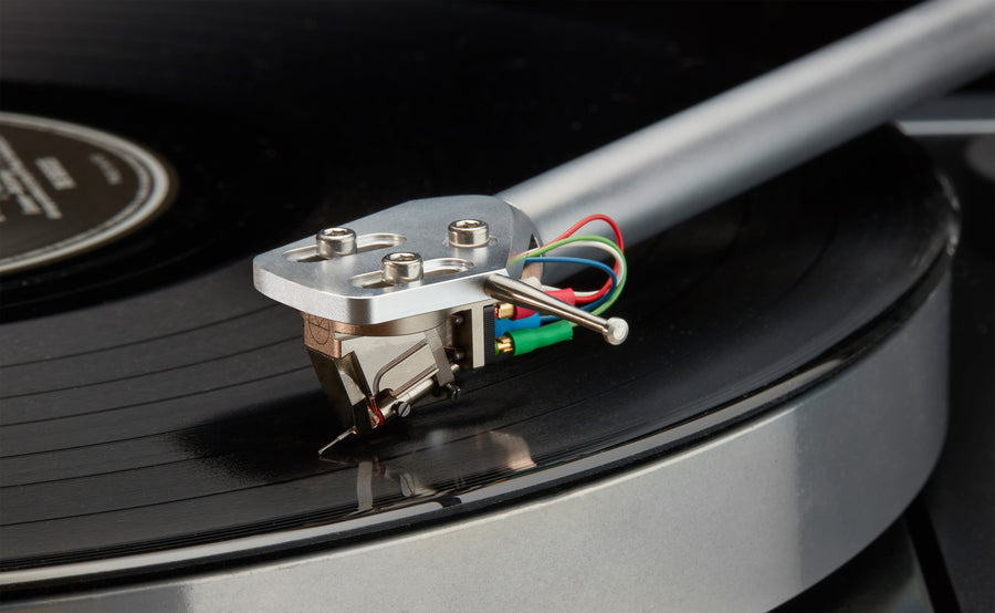 Linn Kendo moving coil cartridge, close view