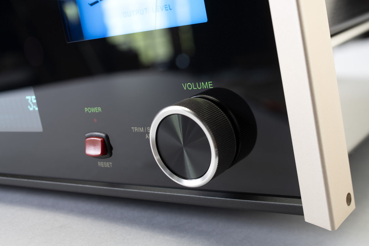McIntosh CS7500 Streaming Preamplifier — front close-up, controls
