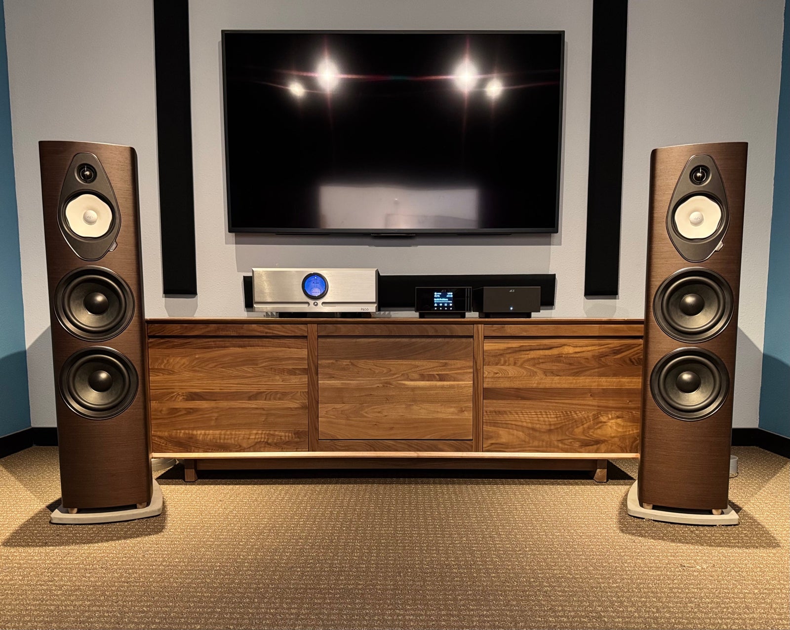 Saturday Sessions with Sonus faber Sonetto VIII G2, Pass Labs, and dCS LINA