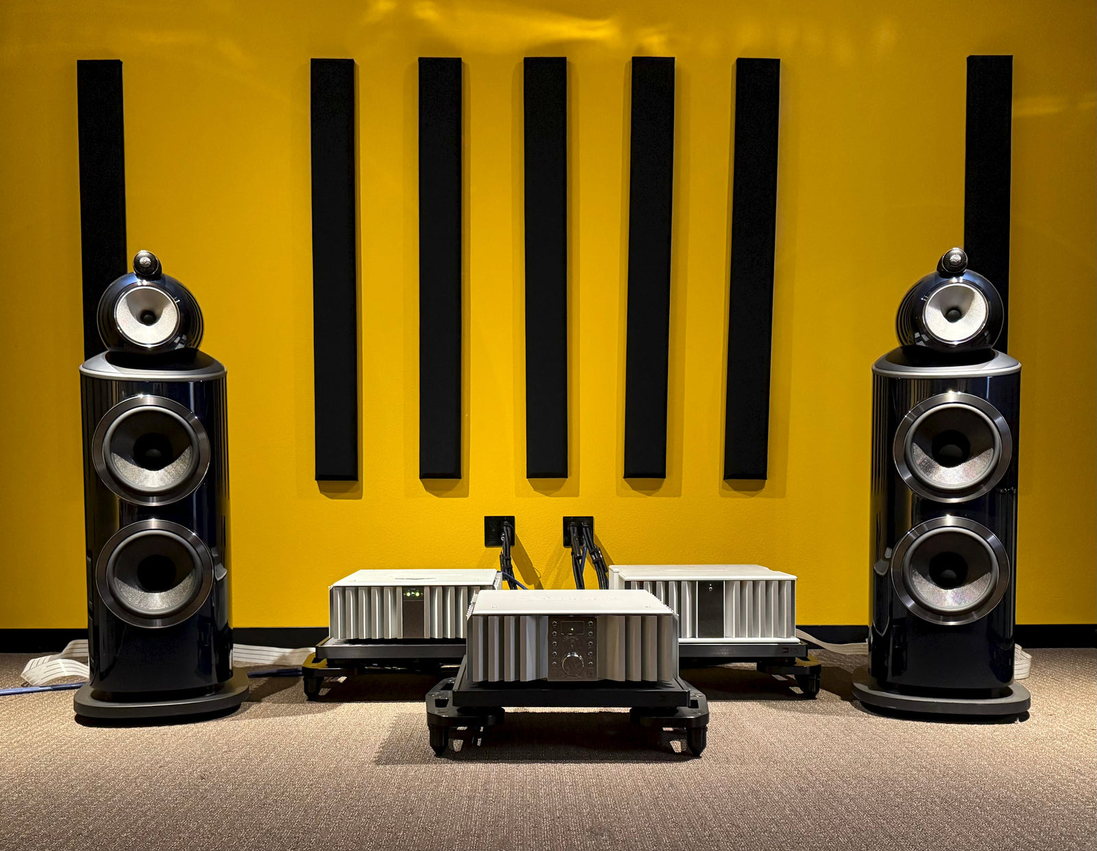 Bowers & Wilkins 800 Series + Burmester + dCS Vivaldi Stack