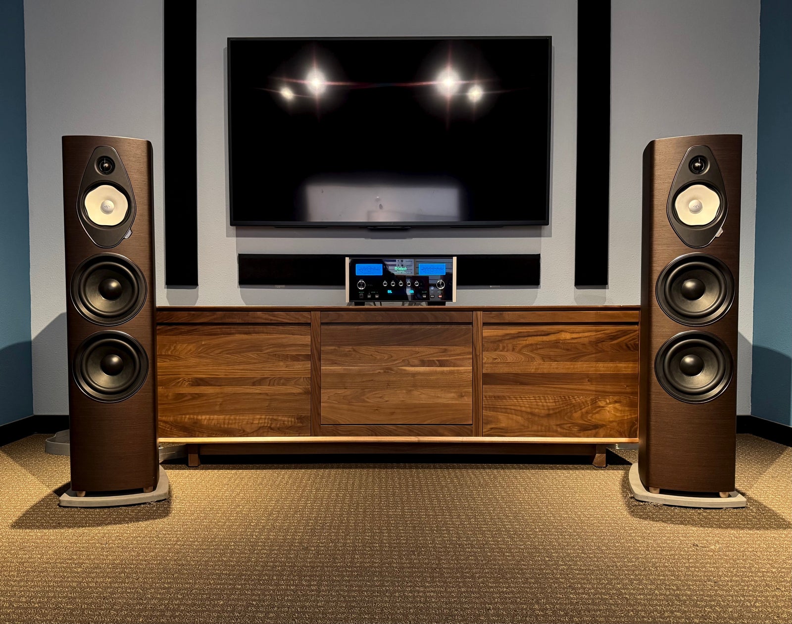 Saturday Sessions with McIntosh MA8950 and Sf Sonetto VIII G2 loudspeakers