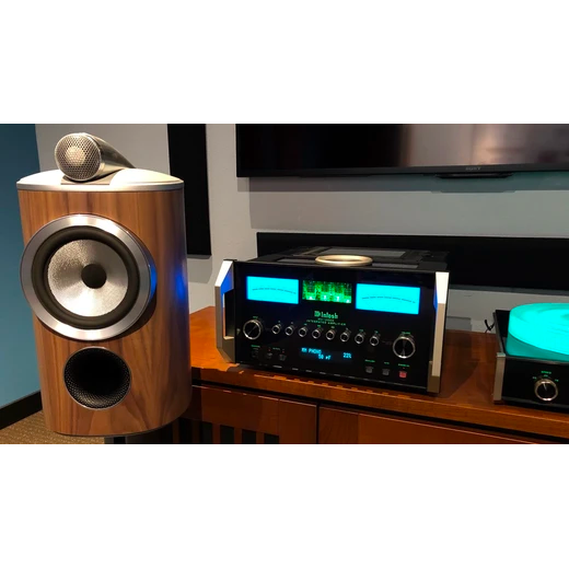 Bowers & Wilkins 805 D4 Arrives