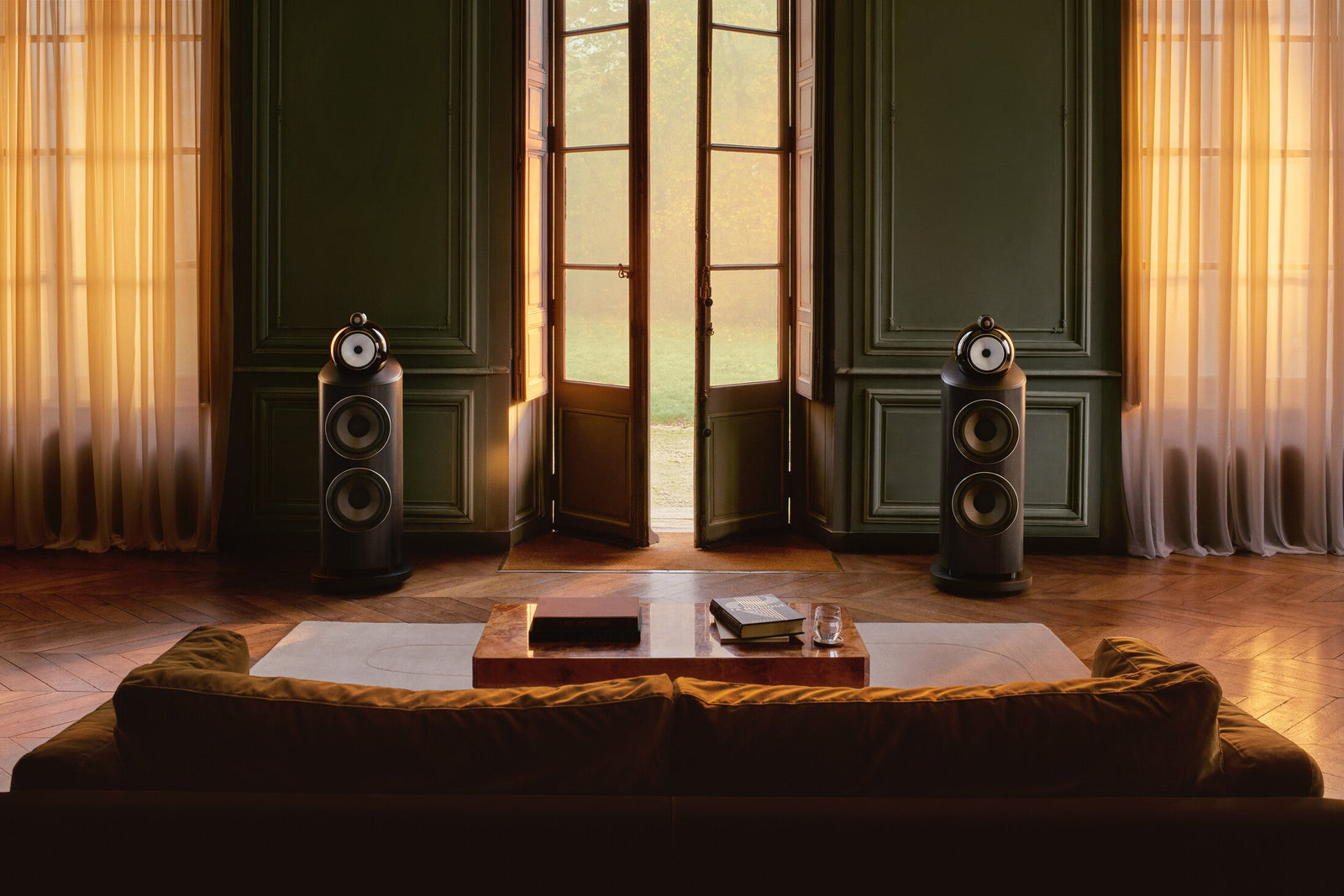 Bowers & Wilkins