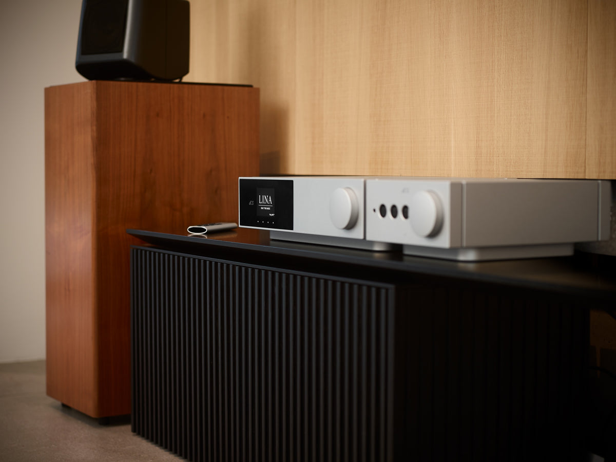 dCS Lina Headphone Amplifier — official factory image 3