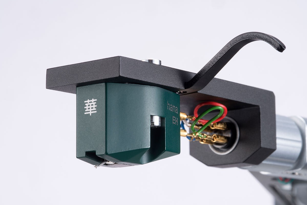 Hana EH cartridge mounted on a headshell