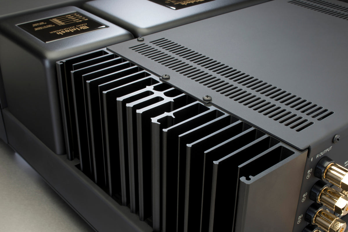 McIntosh MAC7200 Monogrammed Heatsinks close-up