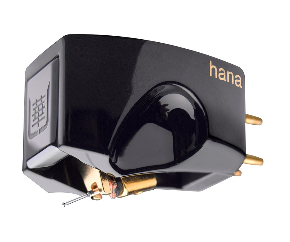 Hana Umami Black cartridge on white background