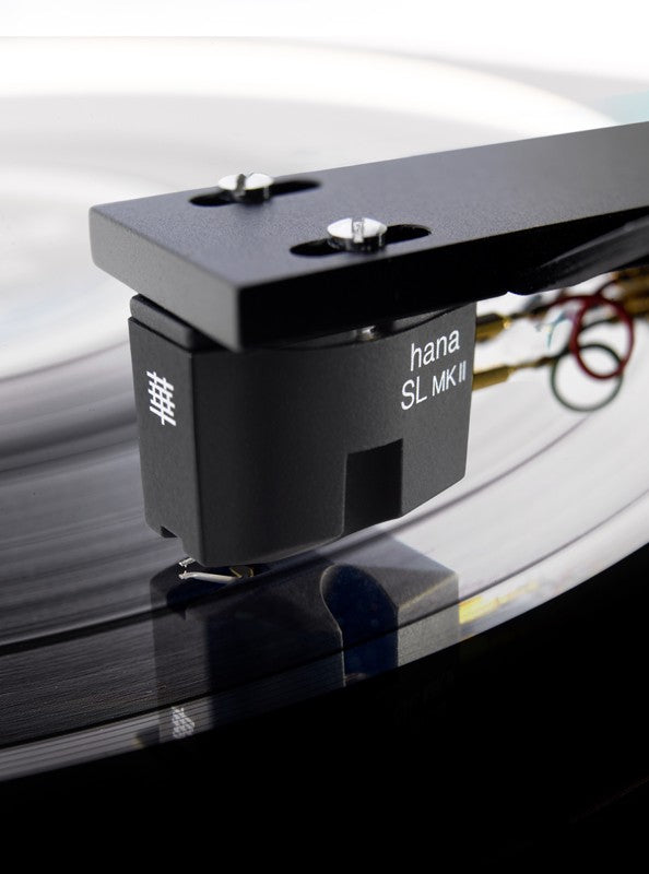 Hana SL MK II cartridge reflected in a mirror