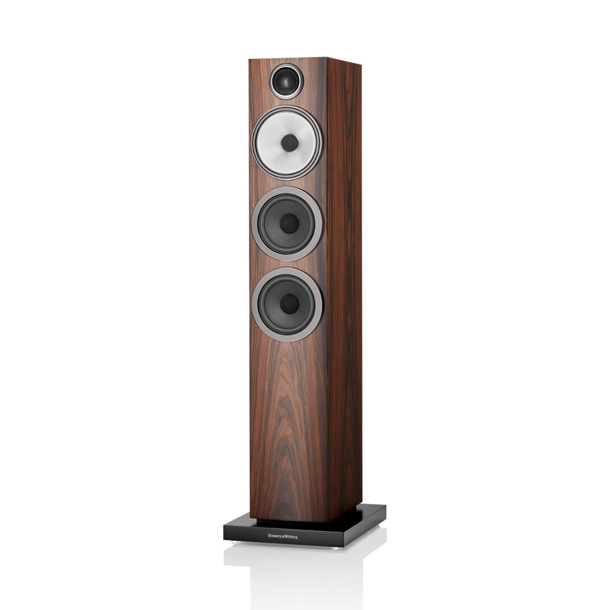 Bowers & Wilkins 704 S3 speaker — official product view 4