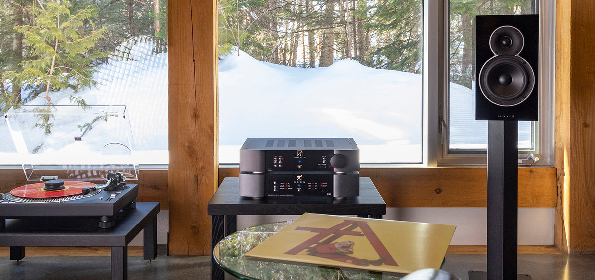 MOON 250i v2 lifestyle view in a listening room