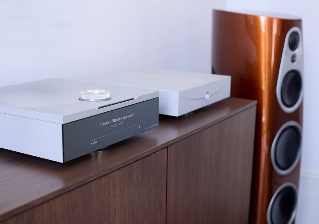 Linn Klimax Solo 500 mono power amplifier in silver with Klimax DSM