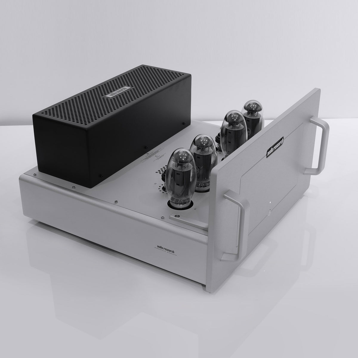 D-80 Stereo Power Amplifier