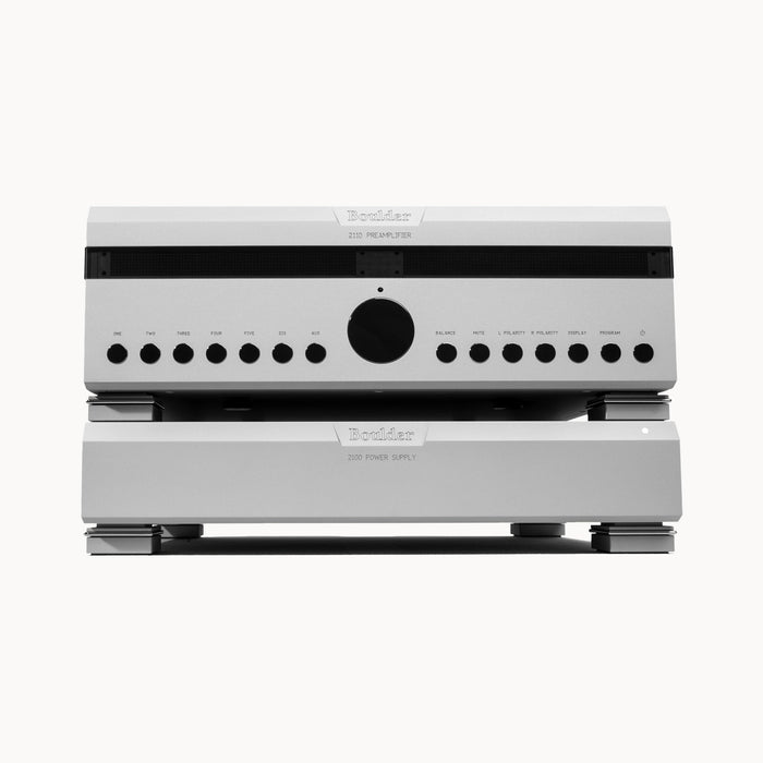 Boulder 2110 Preamplifier – front view