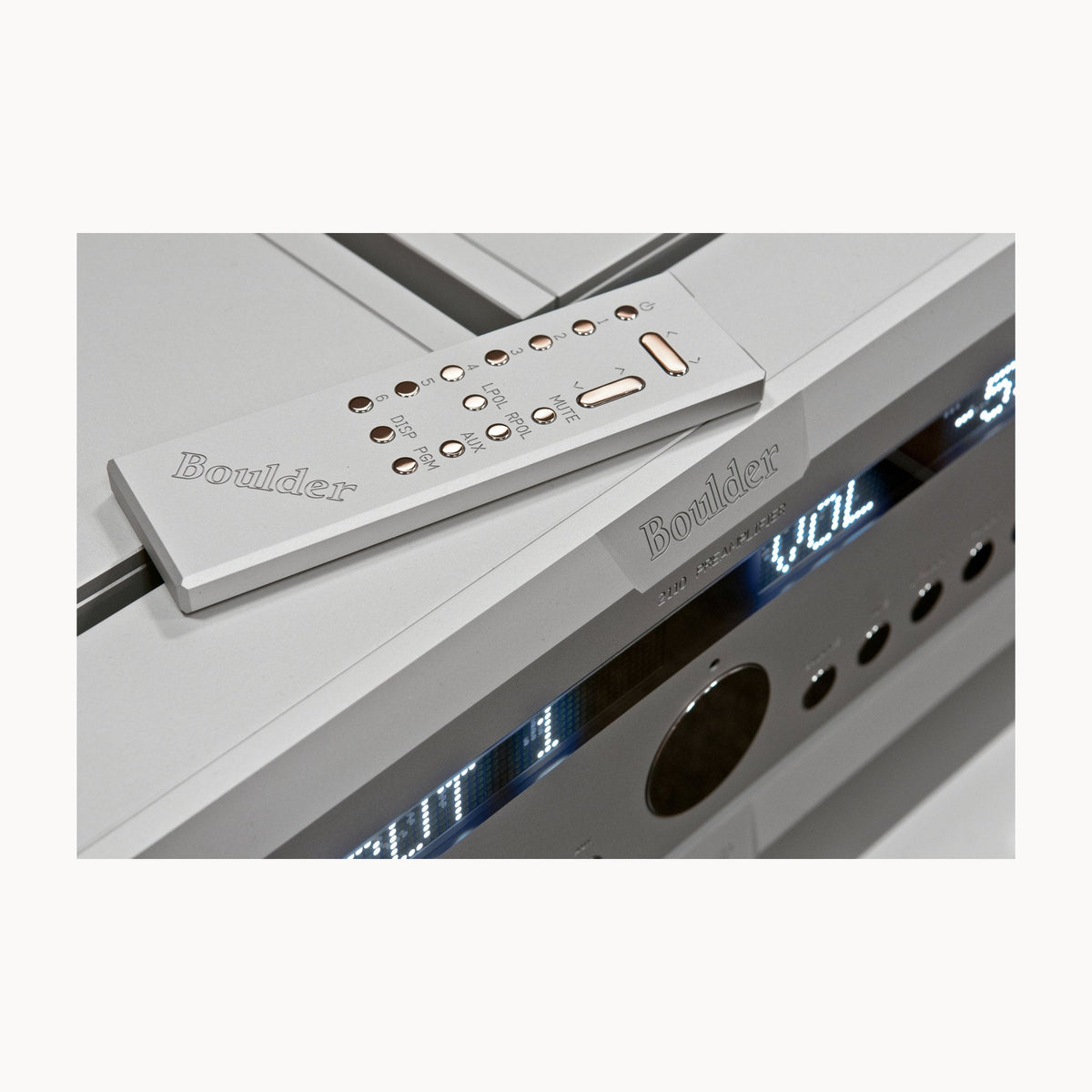 Boulder 2110 Preamplifier – detail view