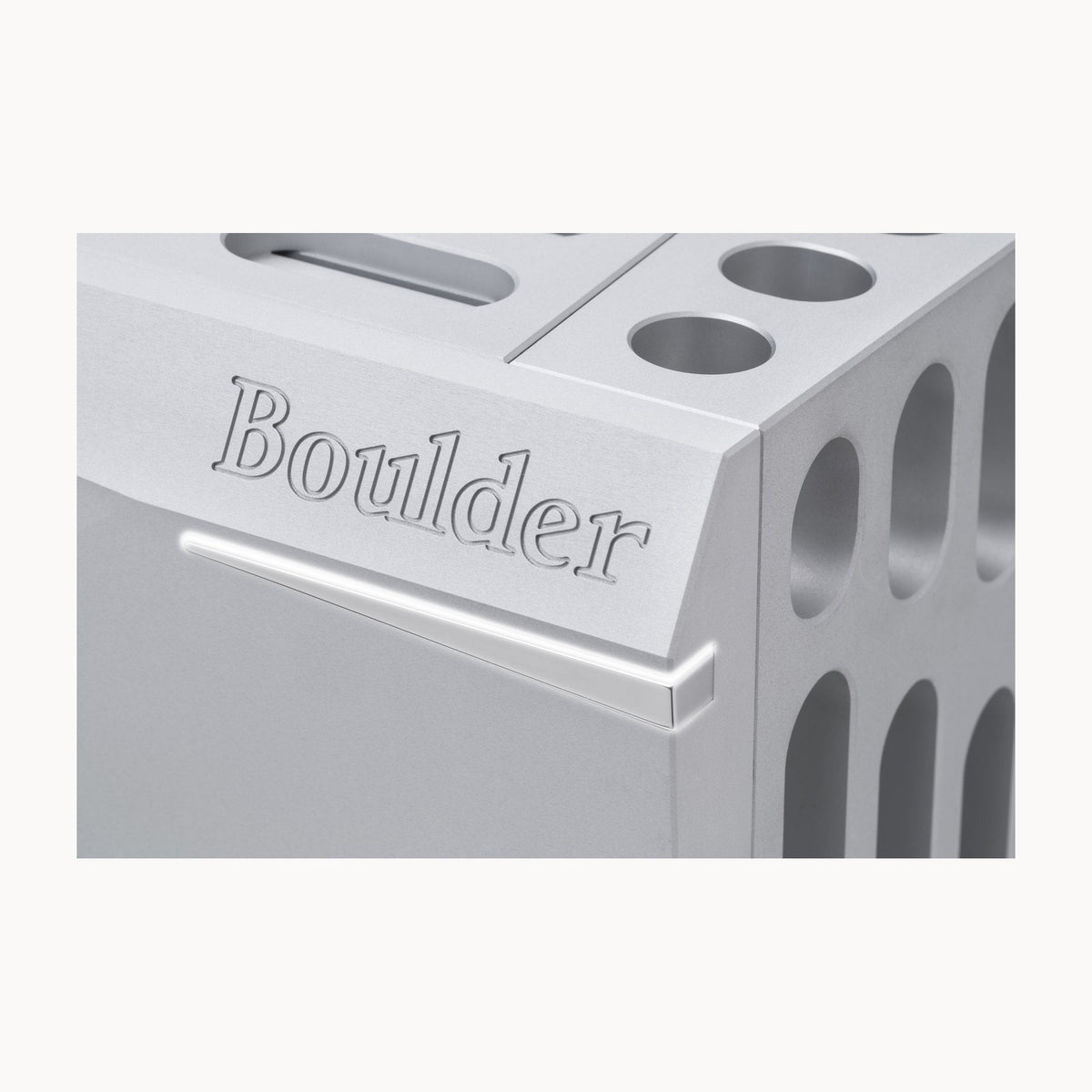 Boulder 3050 Monoblock Amplifier – detail view