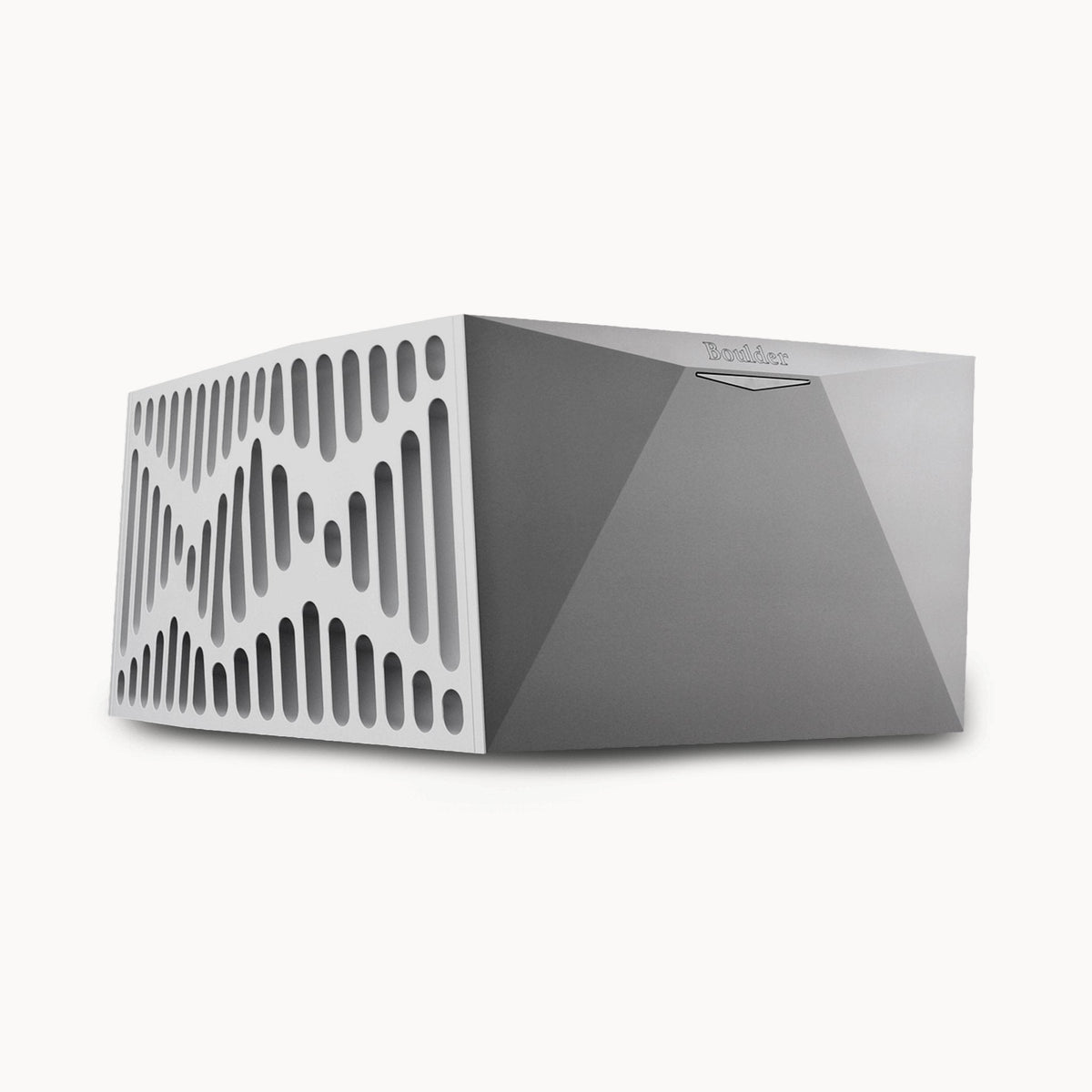 Boulder 3060 Stereo Amplifier – three quarter view