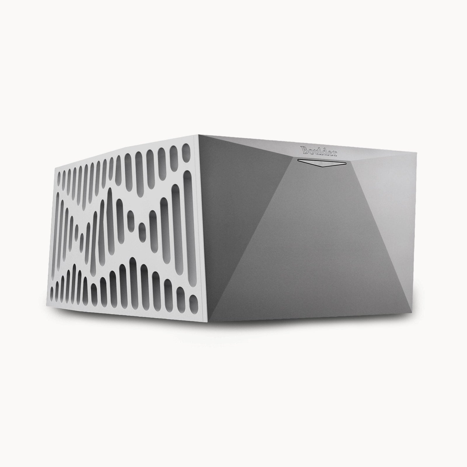 Boulder 3060 Stereo Amplifier – three quarter view