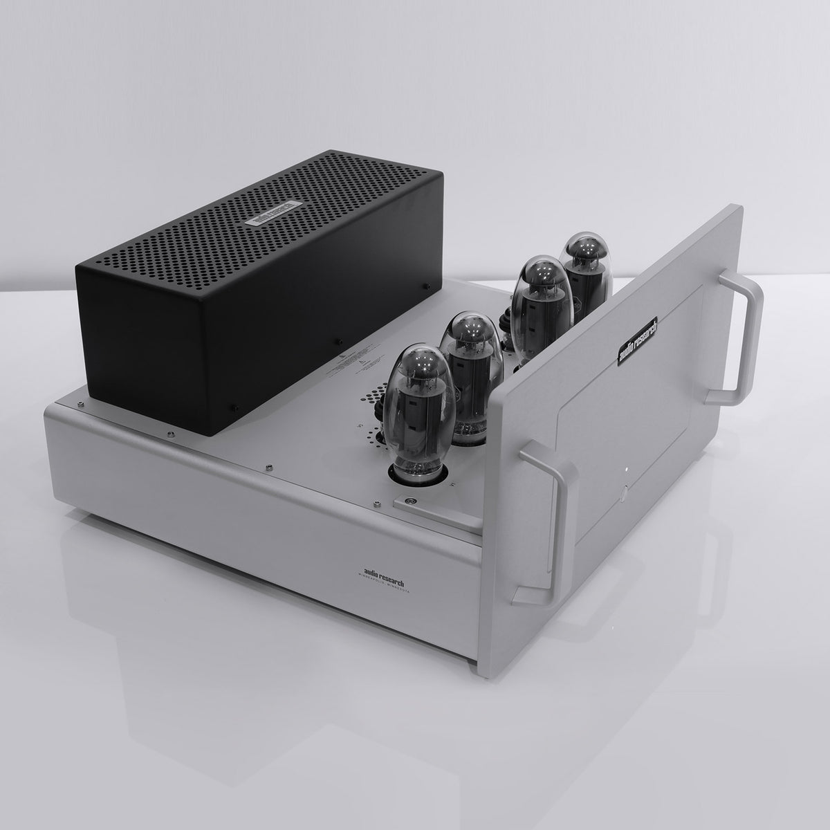 D-80 Stereo Power Amplifier
