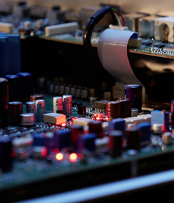 T+A DAC 200 High-End Digital to Analog Converter with DSD 1024 Support and Galvanic Separation