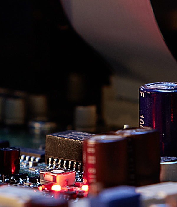 T+A DAC 200 High-End Digital to Analog Converter with DSD 1024 Support and Galvanic Separation