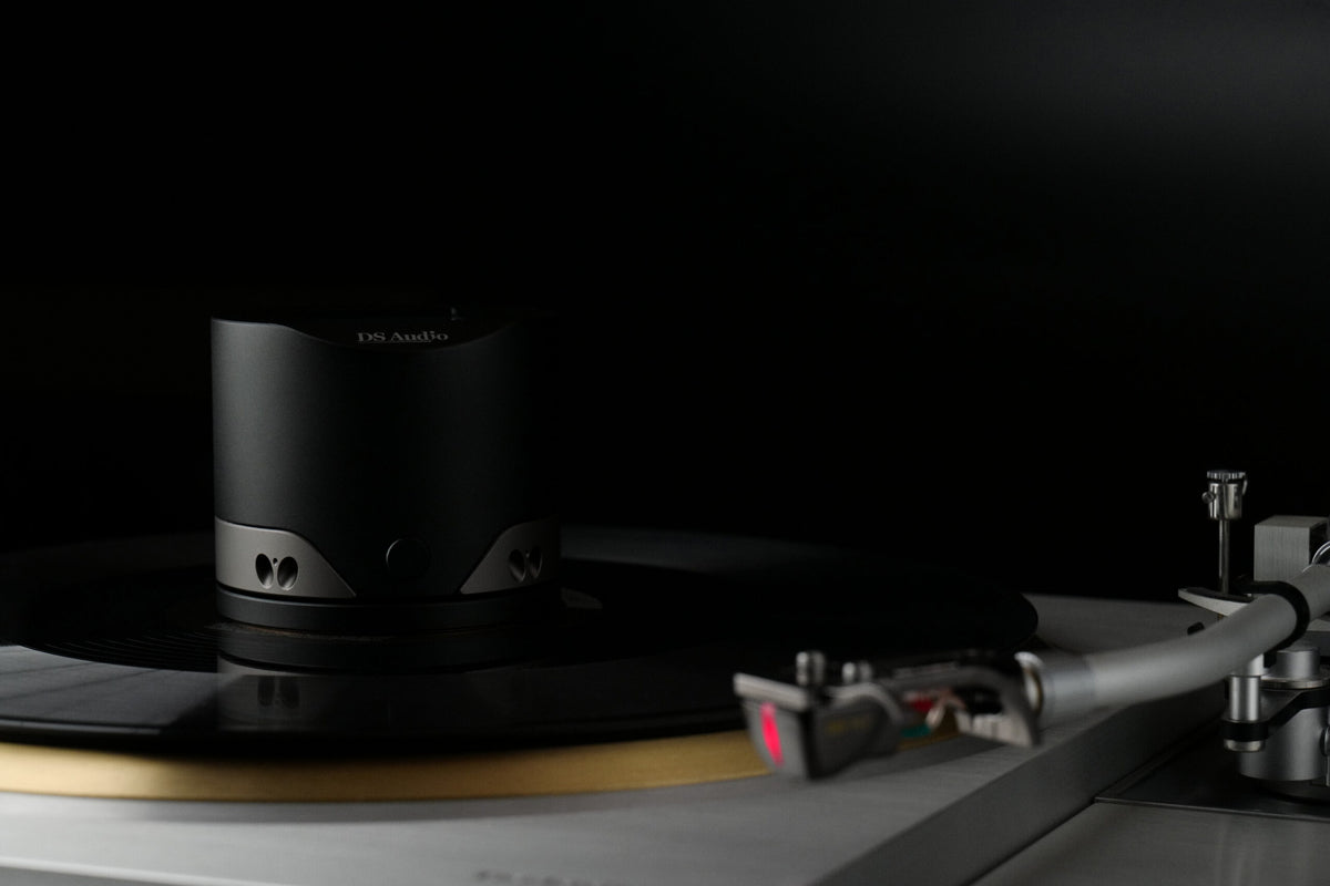 DS Audio ES-002 Eccentricity Detection Stabilizer