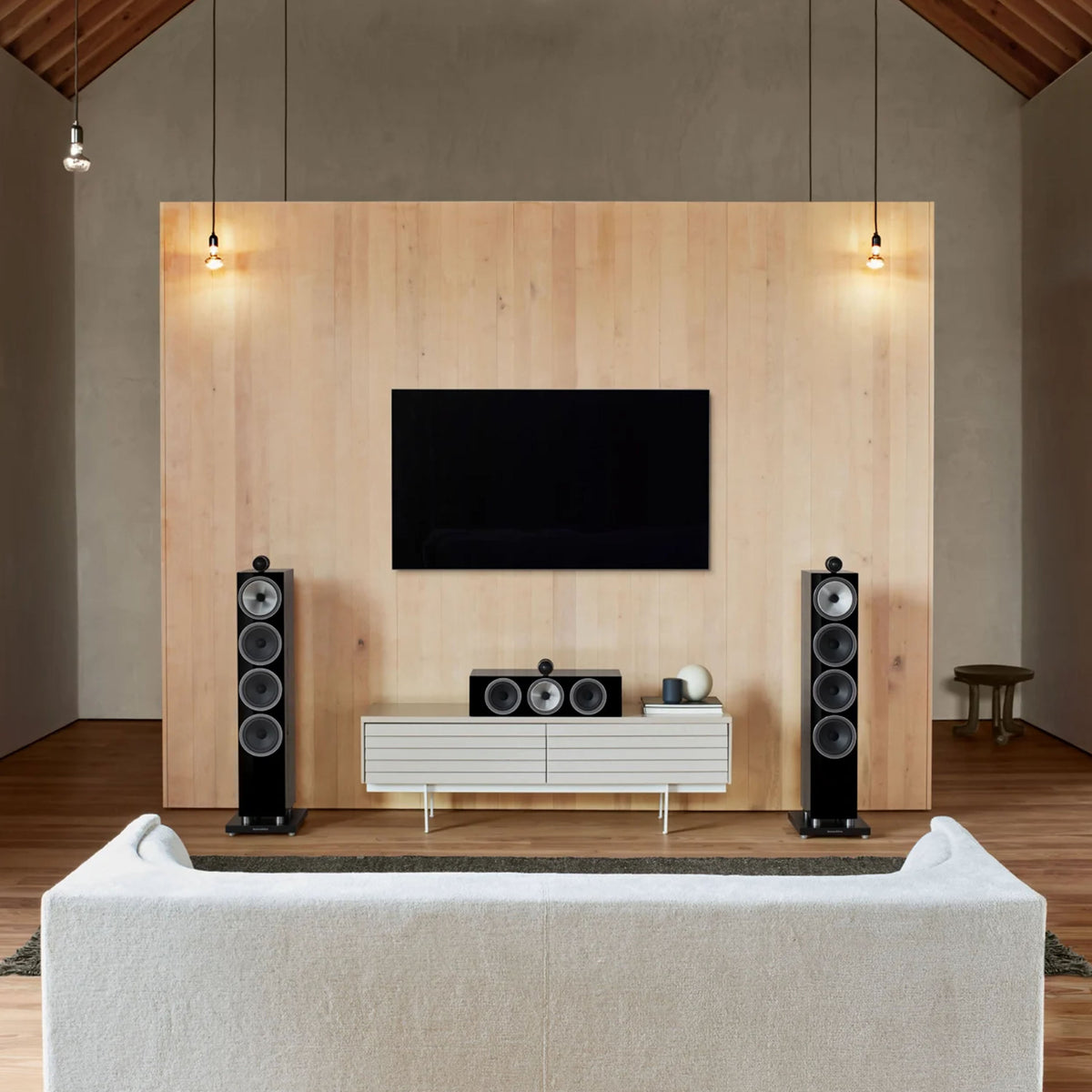 Bowers & Wilkins 702 S3 speaker — official product view 4