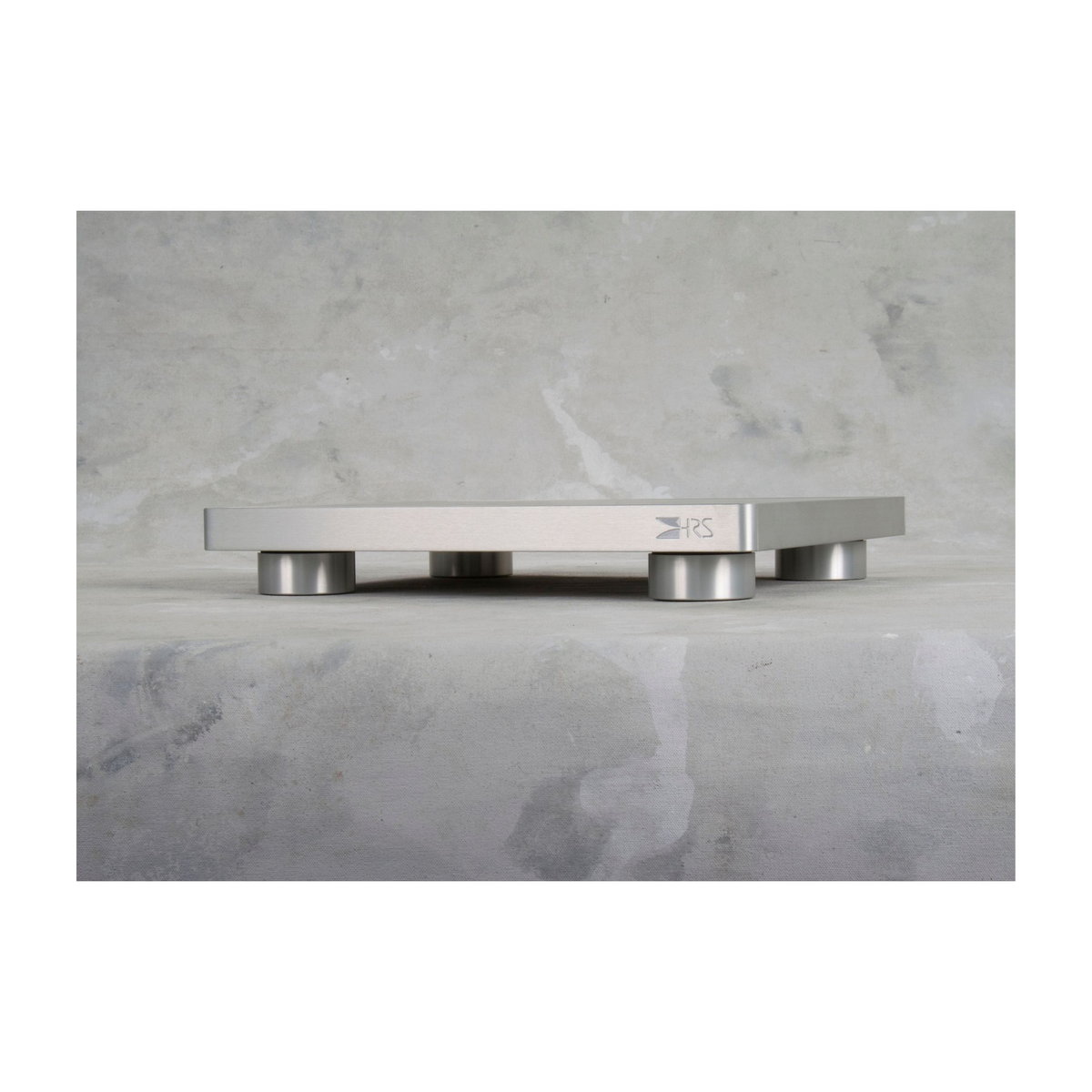 R3X-1921 Isolation Platform in silver finish