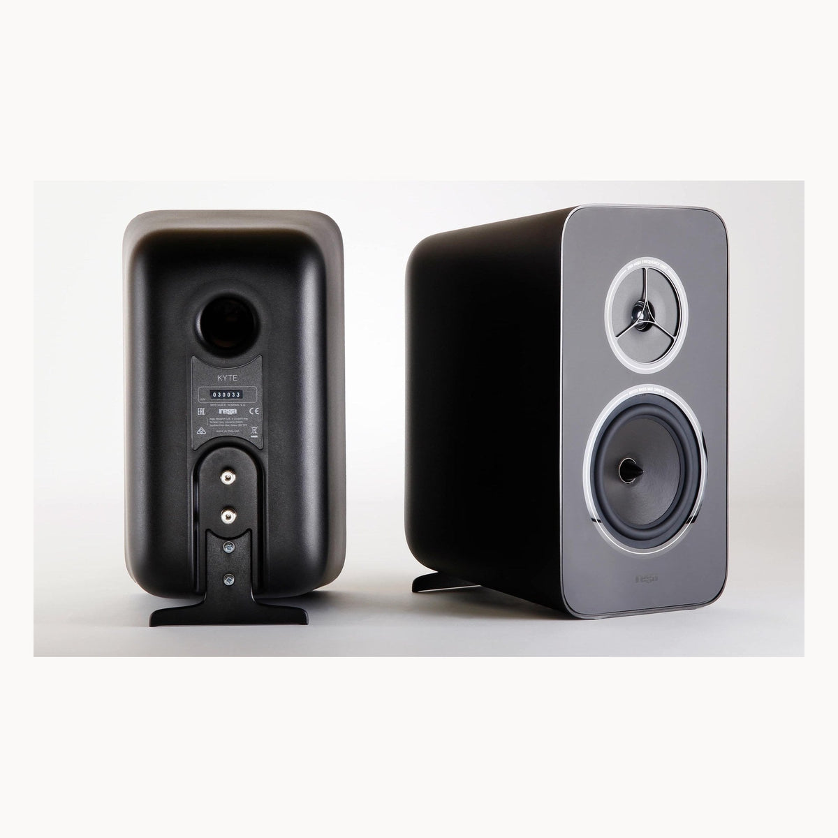 Rega KYTE view 2
