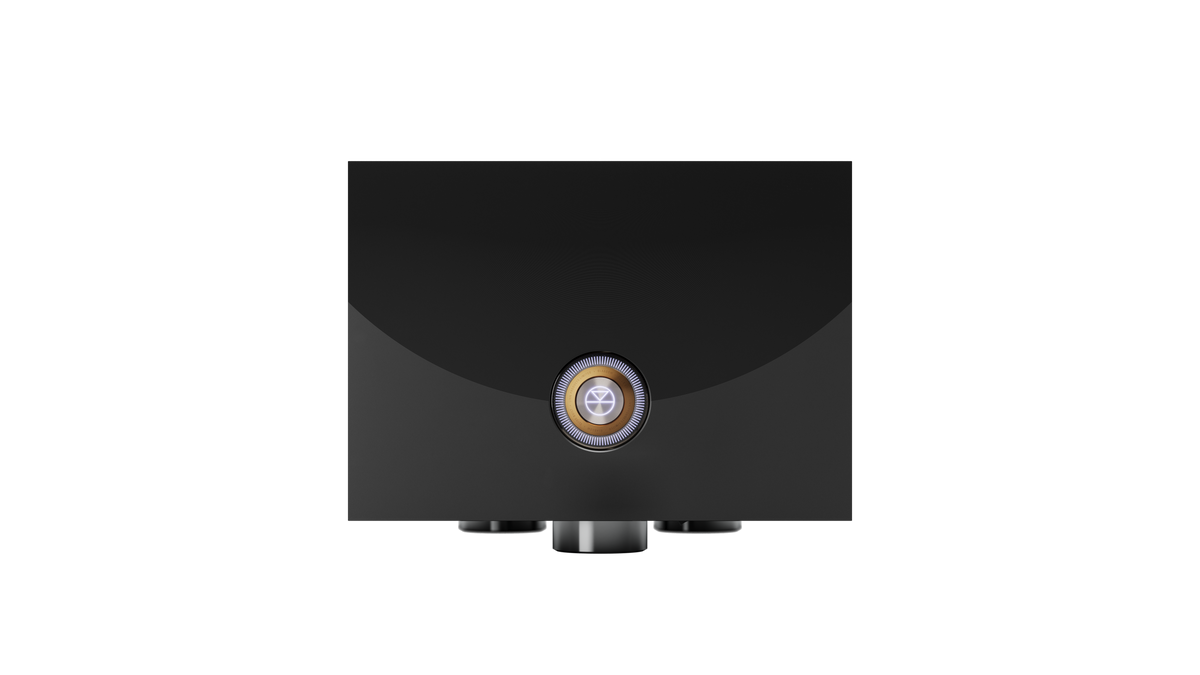 Linn Klimax Solo 800 mono power amplifier in black, front view