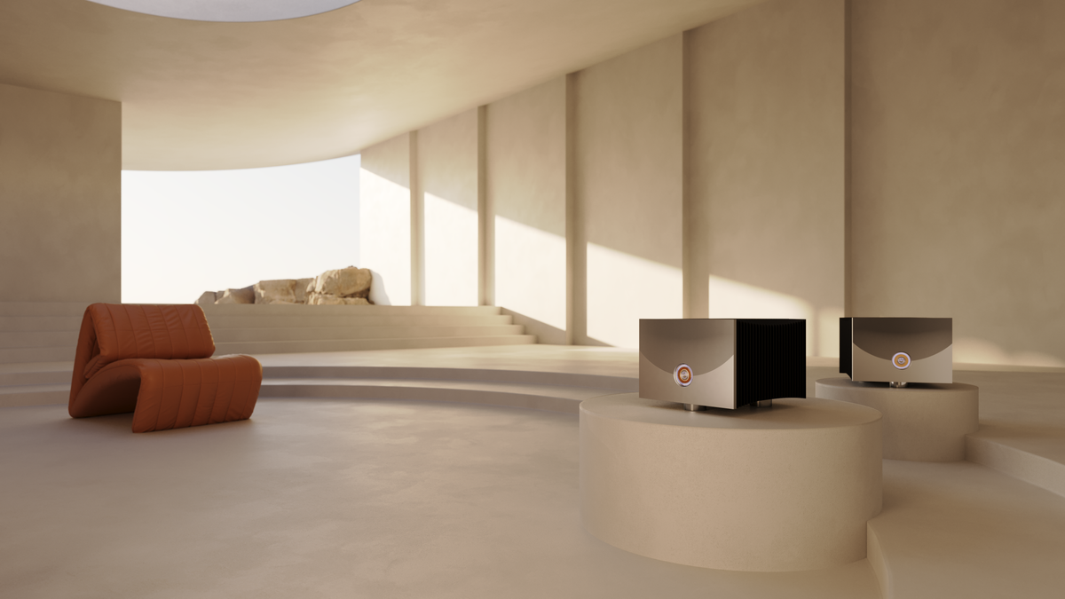 Linn Klimax Solo 800 mono power amplifiers in a contemporary listening room