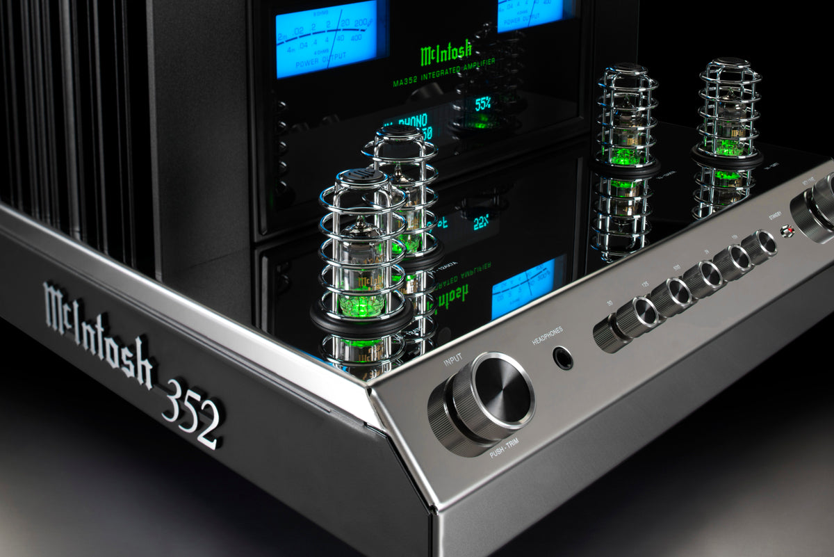 McIntosh MA352 Left Angle close up