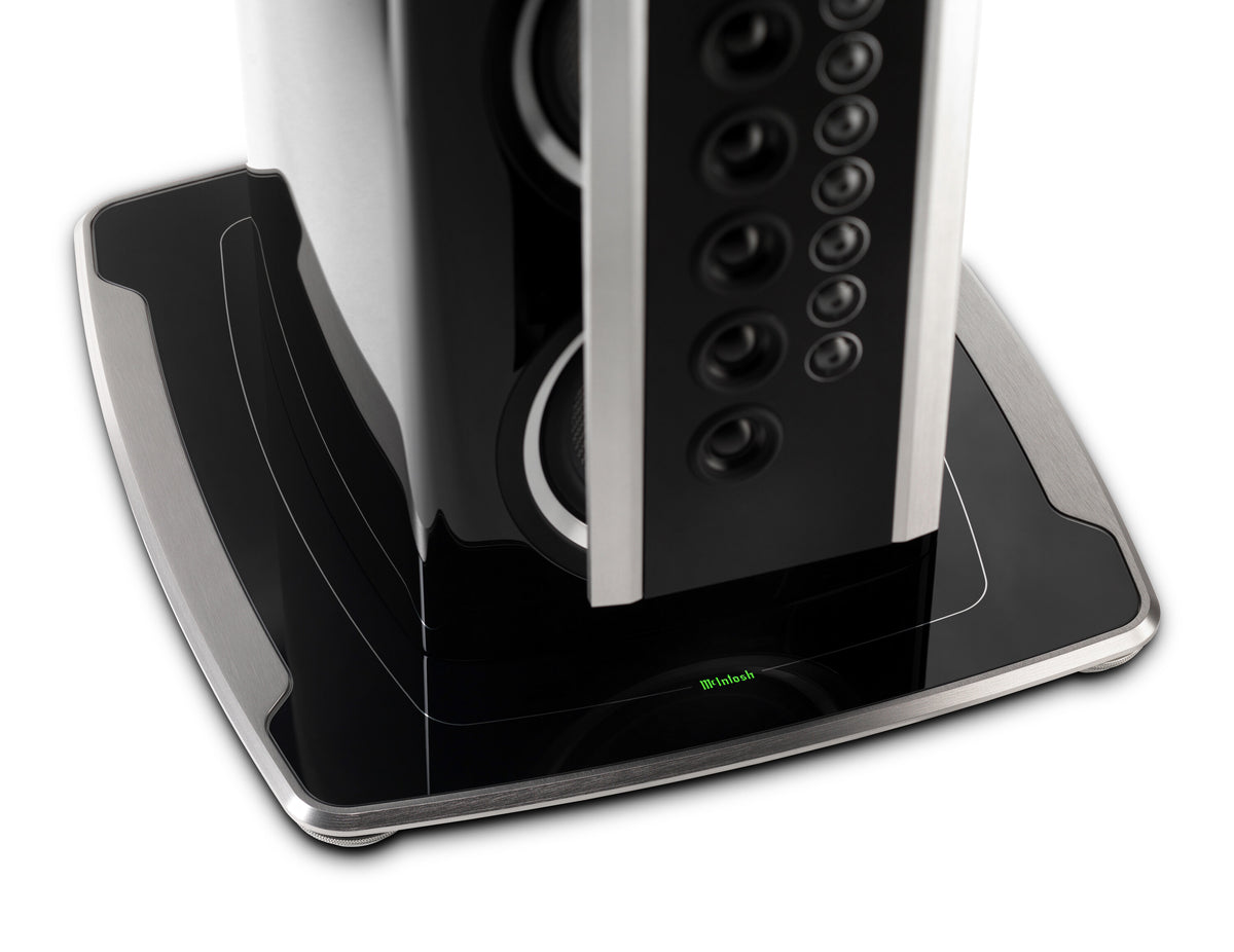 McIntosh XRT2.1K in Piano Black, base detail