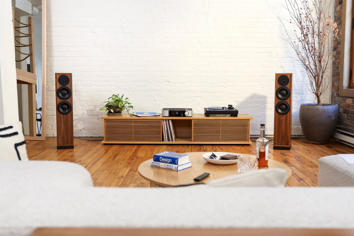 MOON 371 - in a listening system