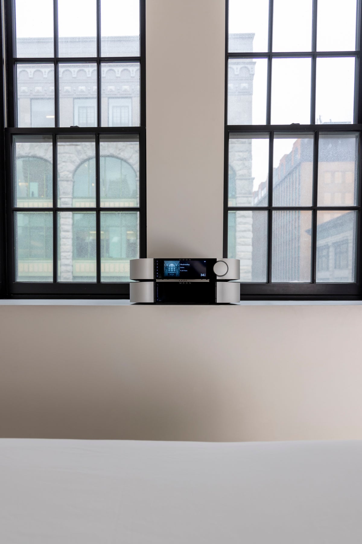 MOON 491 - in a listening system