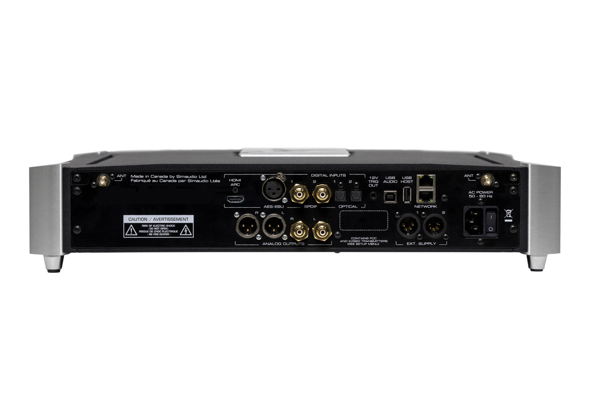 MOON 681 - rear panel and connections