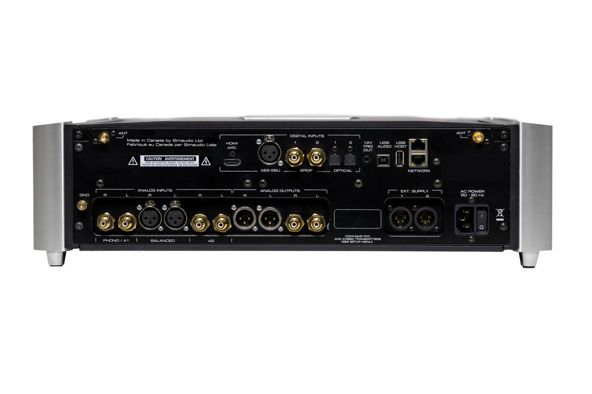 MOON 891 - rear panel and connections