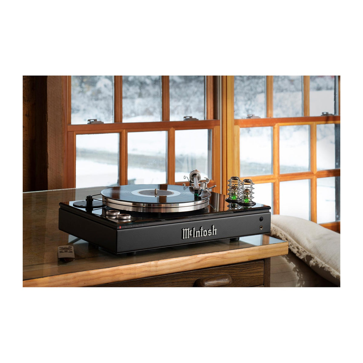 MTI100 Integrated Turntable