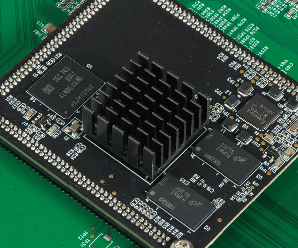 https://luxman.com/asset/product/NT-07/pb1.jpg