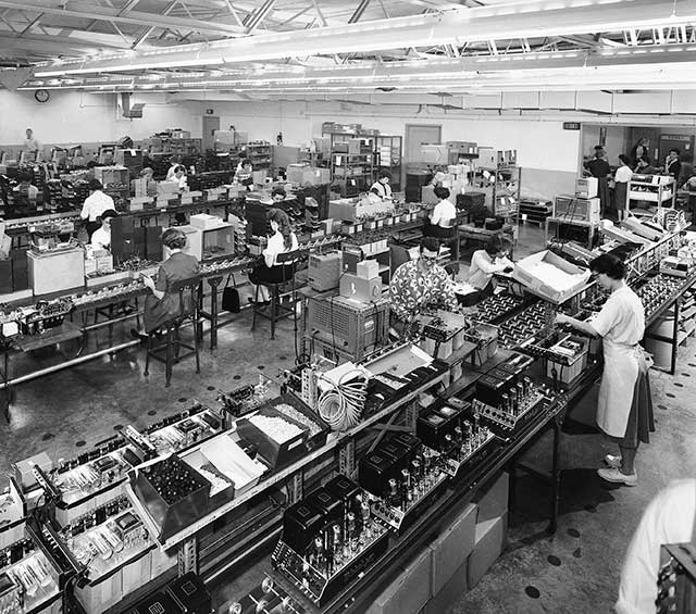 MC240 stereo tube amplifiers being hand-assembled in Binghamton in the 1960s