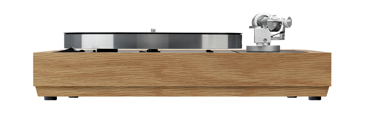 Linn Majik LP12 in oak, front view