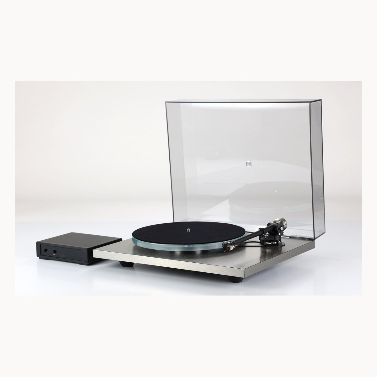 Rega Planar 6 RS RS Edition view 3
