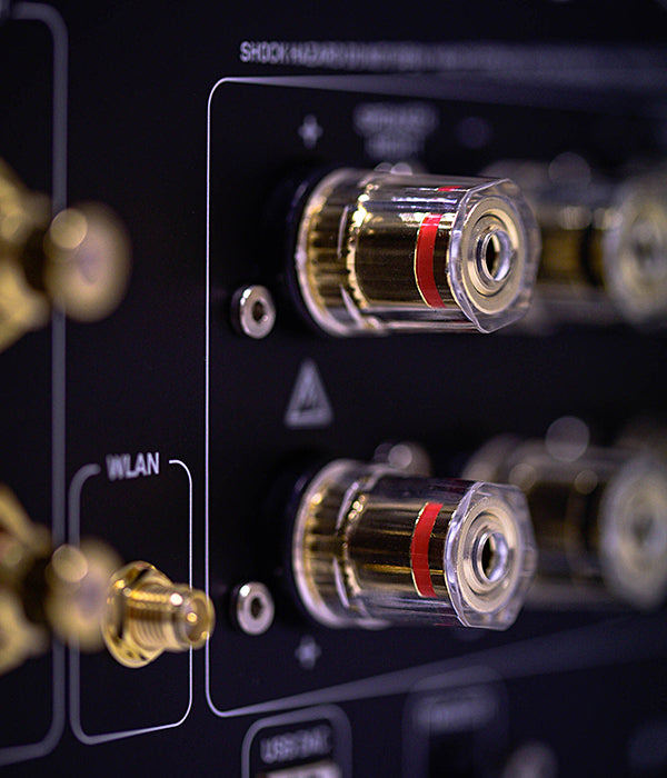 High-Performance R 2500 R Multi Source Integrated Receiver Amplifier