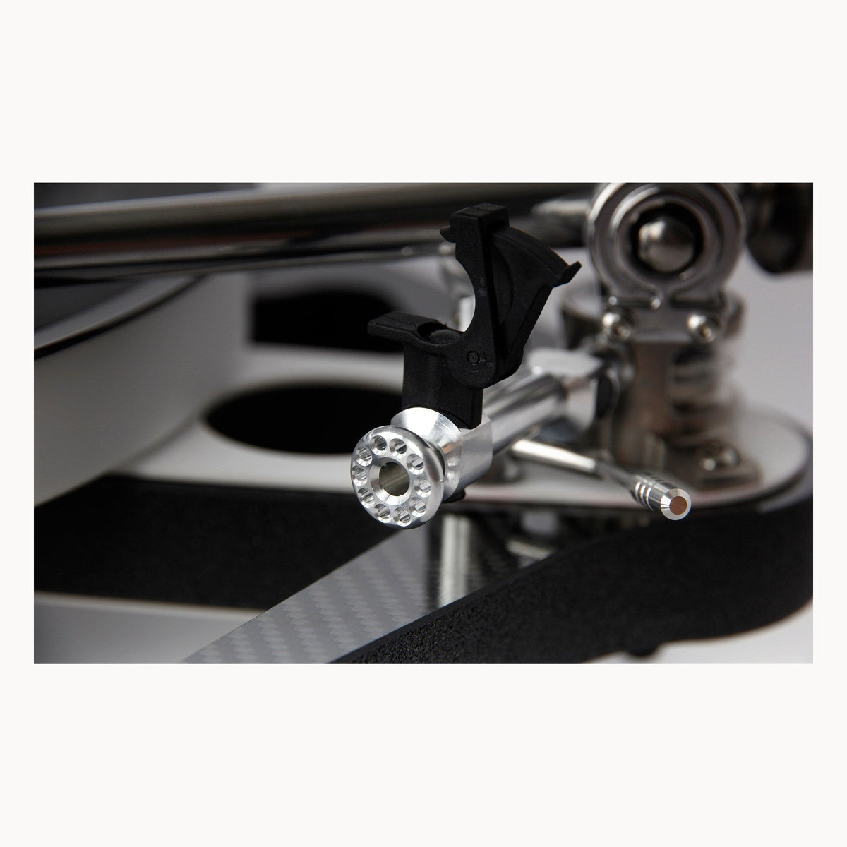 Rega RB Titanium view 4