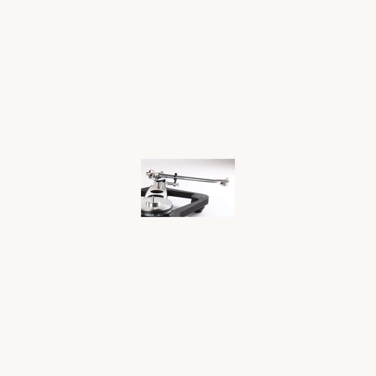 Rega RB3000 view 2