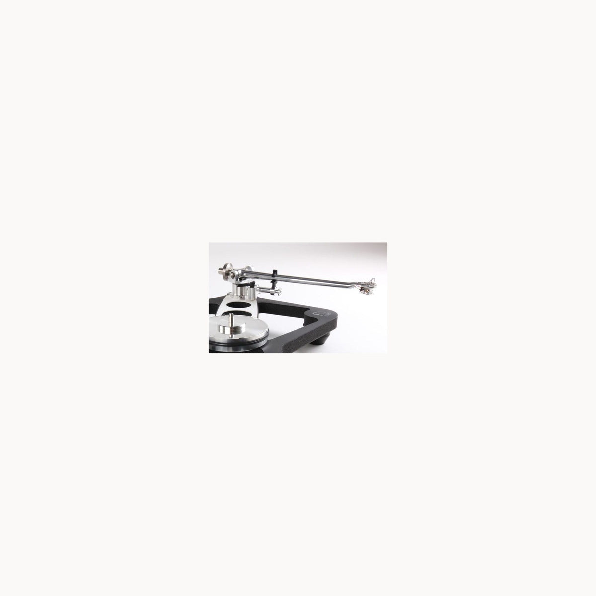 Rega RB3000 view 3
