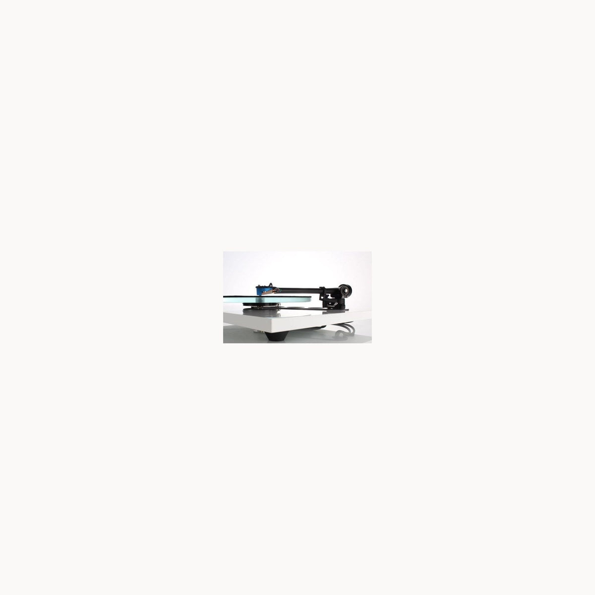 Rega RB330 view 2