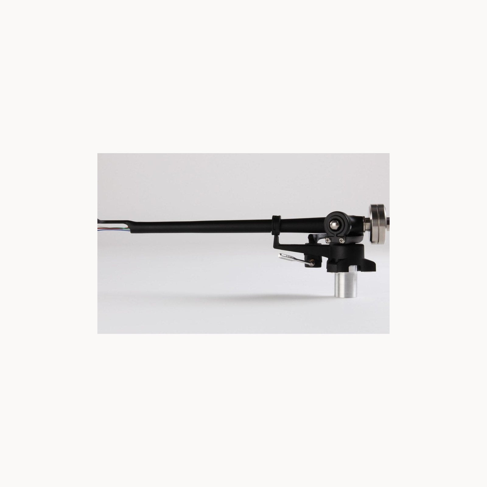 Rega RB880